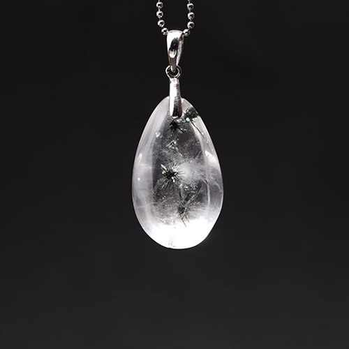 별들이 수정(star hollandite quartz)펜던트Crystal Fantasy