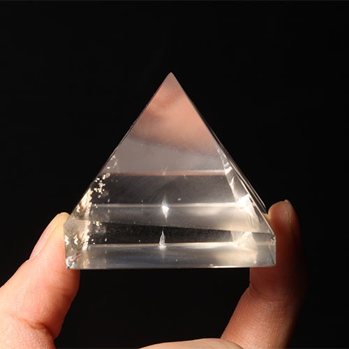 백수정피라미드 - 4.3cmCrystal Fantasy