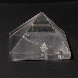 백수정피라미드 - 6.6cmCrystal Fantasy
