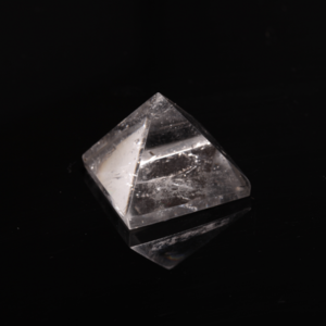 백수정피라미드 -  2.2cmCrystal Fantasy