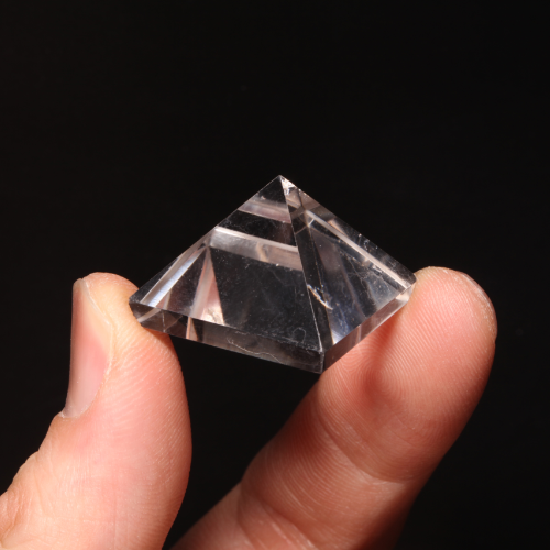 백수정피라미드 - 1.9cmCrystal Fantasy